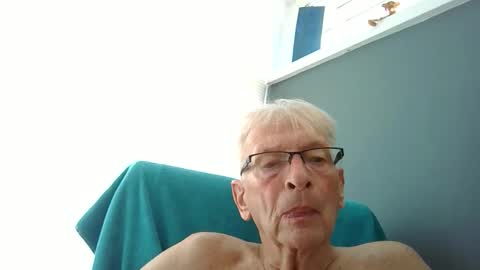 Snapshot of sportigan01 chatting on November 2, 2025, 11:01 am sportigan01 online show from November 2, 2025, 11:01 am