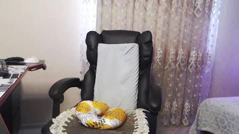 Tips are the best compliment to a woman online show from April 6, 2026, 8:26 am