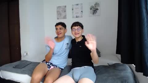 Snapshot of spritzboys chatting on October 14, 2025, 12:50 pm spritzboys online show from October 14, 2025, 12:50 pm