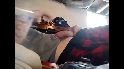 spundaddyandprincess online show from December 8, 2024, 5:33 pm