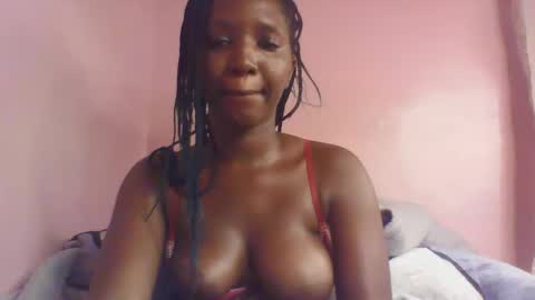 Snapshot of squirt_goddess_ chatting on February 27, 2026, 2:33 am Emmah online show from February 27, 2026, 2:33 am