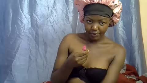 Snapshot of squirt_quueen chatting on February 28, 2026, 3:51 am squirt_quueen online show from February 28, 2026, 3:51 am