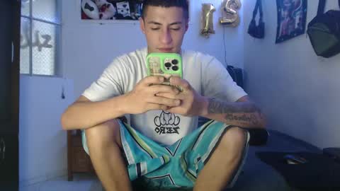 Snapshot of sr_porn01 chatting on December 21, 2024, 2:26 pm sr_porn01 online show from December 21, 2024, 2:26 pm