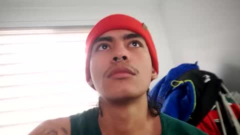 Snapshot of srcejotas chatting on October 7, 2025, 2:25 pm sorry mom online show from October 7, 2025, 2:25 pm