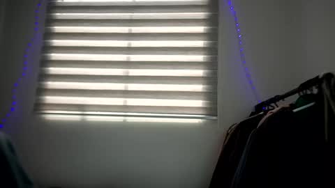 Snapshot of srcejotas chatting on October 23, 2025, 5:33 pm sorry mom online show from October 23, 2025, 5:33 pm