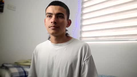 Snapshot of srcejotas chatting on October 31, 2025, 7:48 pm sorry mom online show from October 31, 2025, 7:48 pm