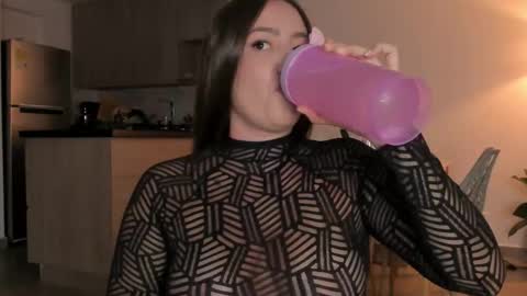 Sophie 3 online show from November 18, 2025, 12:27 am