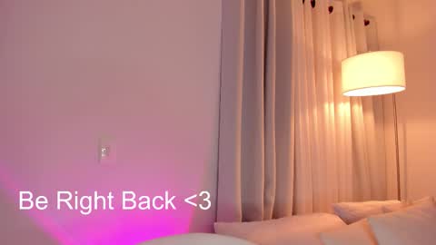 Sophie 3 online show from February 3, 2026, 1:37 am