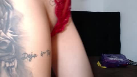 Snapshot of srta_luciana chatting on September 23, 2025, 12:52 pm . . online show from September 23, 2025, 12:52 pm