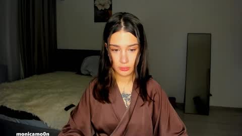 Snapshot of ssash1mii chatting on December 10, 2024, 1:32 am Hey guys i miss you so much online show from December 10, 2024, 1:32 am