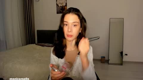 Snapshot of ssash1mii chatting on January 27, 2025, 6:09 am Hey guys i miss you so much online show from January 27, 2025, 6:09 am