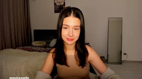 Snapshot of ssash1mii chatting on February 3, 2025, 1:30 pm Hey guys i miss you so much online show from February 3, 2025, 1:30 pm