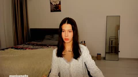 Snapshot of ssash1mii chatting on March 4, 2025, 10:05 pm Hey guys i miss you so much online show from March 4, 2025, 10:05 pm