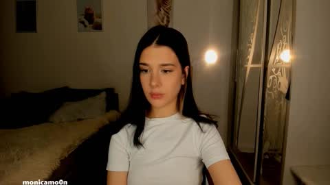 Snapshot of ssash1mii chatting on September 22, 2025, 10:34 pm Hey guys i miss you so much online show from September 22, 2025, 10:34 pm