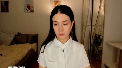 Snapshot of ssash1mii chatting on October 1, 2025, 9:54 pm Hey guys i miss you so much online show from October 1, 2025, 9:54 pm