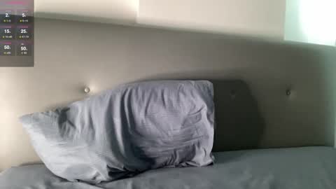 sssssamuel online show from March 6, 2025, 7:03 am