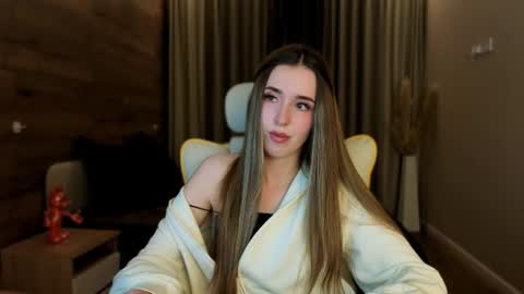 Snapshot of ssurf_time chatting on July 19, 2026, 7:28 pm Chloe online show from July 19, 2026, 7:28 pm