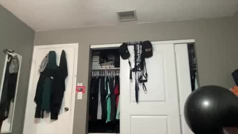 Snapshot of st22fe69 chatting on December 18, 2025, 2:06 am Jose online show from December 18, 2025, 2:06 am