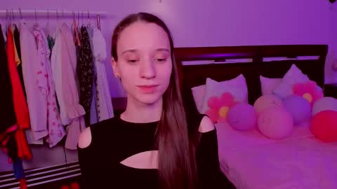 Snapshot of staceycutie chatting on February 5, 2026, 6:01 pm StaceyCutie online show from February 5, 2026, 6:01 pm