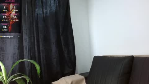stacy_287 online show from May 20, 2026, 10:27 pm