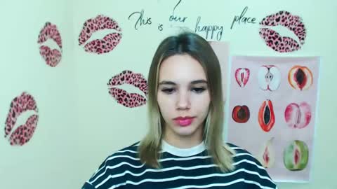 Snapshot of stacy_gr chatting on December 8, 2024, 10:30 am Stacy online show from December 8, 2024, 10:30 am