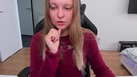 Snapshot of stacy_miraclee chatting on July 14, 2026, 11:38 am Stacy online show from July 14, 2026, 11:38 am