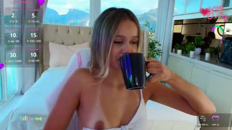 Snapshot of stacy_tylerr chatting on June 5, 2026, 7:19 pm Stacy Tyler online show from June 5, 2026, 7:19 pm