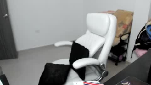 Snapshot of stacy_woods chatting on January 31, 2025, 4:36 am Zulma Yisset online show from January 31, 2025, 4:36 am