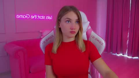 Snapshot of stacyevancesss chatting on July 19, 2026, 12:53 pm StacyEvances online show from July 19, 2026, 12:53 pm