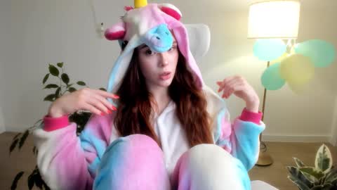 Stacy online show from December 20, 2025, 5:09 pm