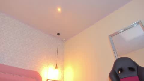 KEIMI  online show from February 15, 2025, 6:44 am