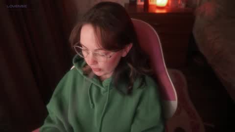 Snapshot of star_shopping chatting on November 4, 2025, 12:37 pm Alice online show from November 4, 2025, 12:37 pm