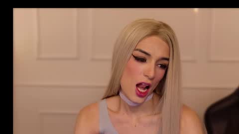 Snapshot of star_storm chatting on February 12, 2025, 3:18 am star_storm online show from February 12, 2025, 3:18 am