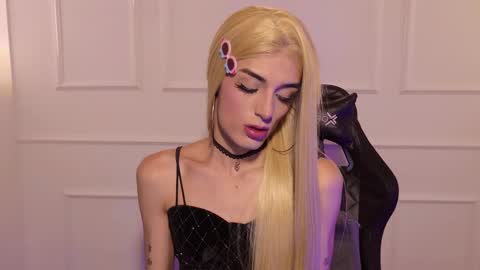 Snapshot of star_storm chatting on March 9, 2025, 5:44 am star_storm online show from March 9, 2025, 5:44 am