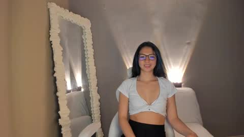 Snapshot of star_sub1 chatting on February 12, 2025, 1:19 am star_sub1 online show from February 12, 2025, 1:19 am