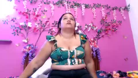 alejandra online show from June 24, 2026, 7:57 pm