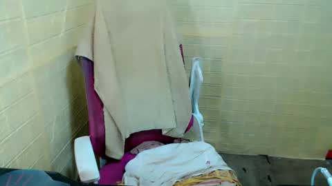 juicyFoxCocky online show from October 13, 2025, 5:07 am