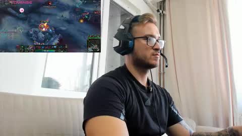 Marius online show from November 21, 2025, 8:57 am