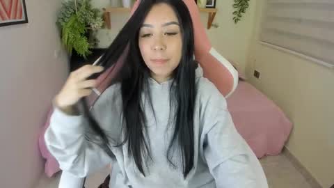 Snapshot of starlie_ chatting on September 20, 2025, 12:44 am Alisson online show from September 20, 2025, 12:44 am