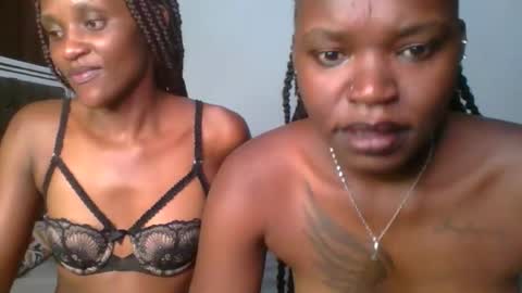 starlight_c online show from October 13, 2025, 5:57 pm