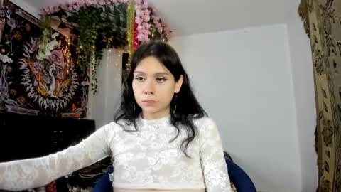 Snapshot of starmoonly chatting on March 2, 2025, 3:45 am starmoonly online show from March 2, 2025, 3:45 am