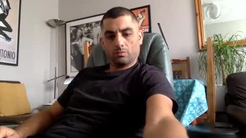 Snapshot of starpizzle chatting on October 11, 2025, 12:04 pm Starpizzle online show from October 11, 2025, 12:04 pm