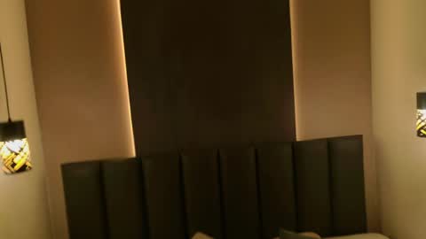 Snapshot of starrmoon__ chatting on June 3, 2026, 3:09 am M O O N online show from June 3, 2026, 3:09 am