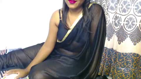 Snapshot of starrywhispers chatting on June 21, 2026, 4:15 am StarryWhispers online show from June 21, 2026, 4:15 am