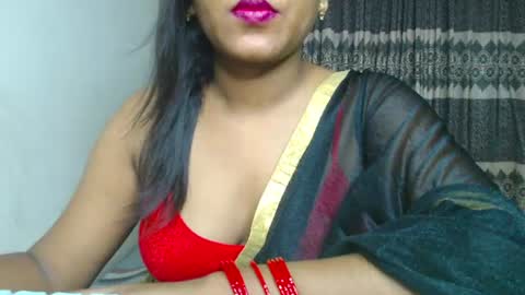 Snapshot of starrywhispers chatting on June 30, 2026, 3:57 pm StarryWhispers online show from June 30, 2026, 3:57 pm