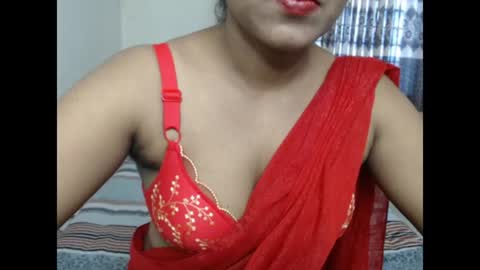 Snapshot of starrywhispers chatting on July 11, 2026, 2:36 am StarryWhispers online show from July 11, 2026, 2:36 am