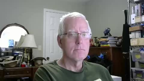 Snapshot of stasw20 chatting on October 15, 2025, 3:45 pm stasw20 online show from October 15, 2025, 3:45 pm