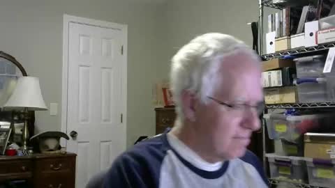 Snapshot of stasw20 chatting on October 22, 2025, 10:20 pm stasw20 online show from October 22, 2025, 10:20 pm