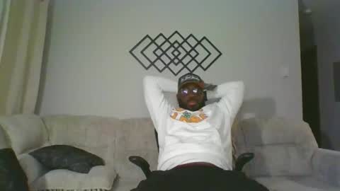 stayinalive1992 online show from December 19, 2025, 4:19 am