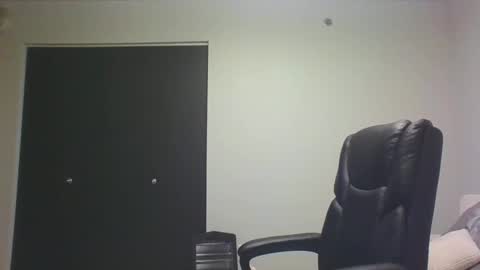 stayinalive1992 online show from April 26, 2026, 3:48 am